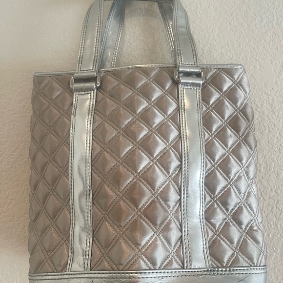 Jacobs by Marc Jacobs Quilted Meltallic Silver Bucket Tote Bag - Picture 3 of 4